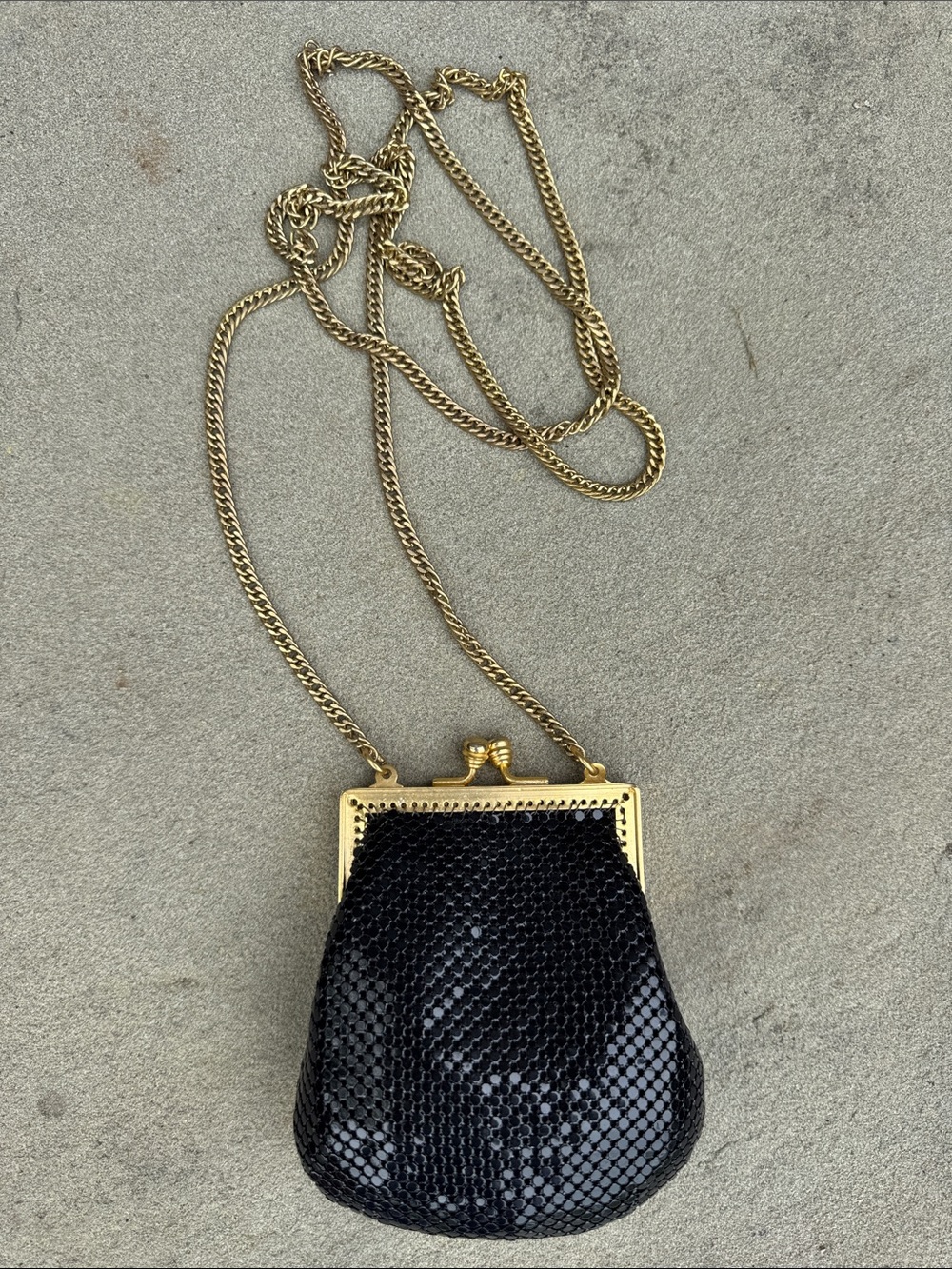 WHITING & DAVIS BLACK & GOLD MINI MESH BAG PURSE CHANGE WALLET SHOULDER STRAP - Picture 9 of 10